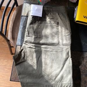 Mens Green Goodfellow Shorts size Large